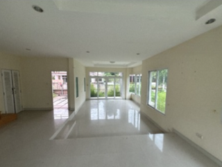 For sale 4 ベッドルーム house in Si Racha, Chonburi