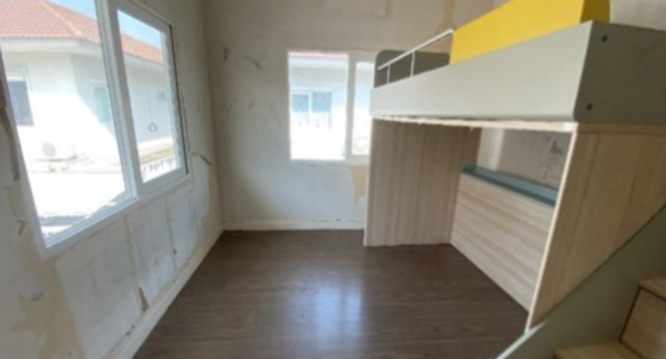 Haus zum Kauf mit 1 Zimmer in Bang Khun Thian, Bangkok