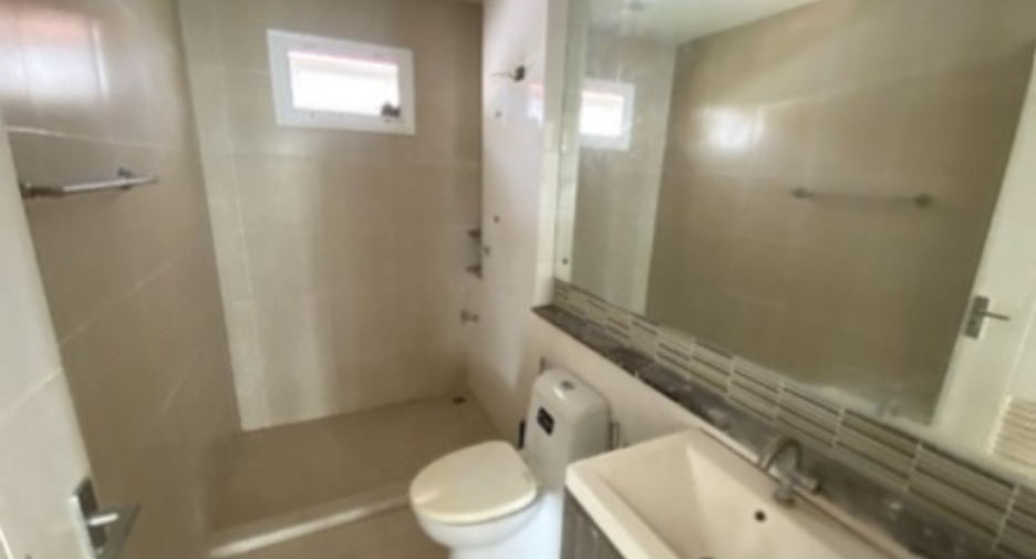 Haus zum Kauf mit 1 Zimmer in Bang Khun Thian, Bangkok