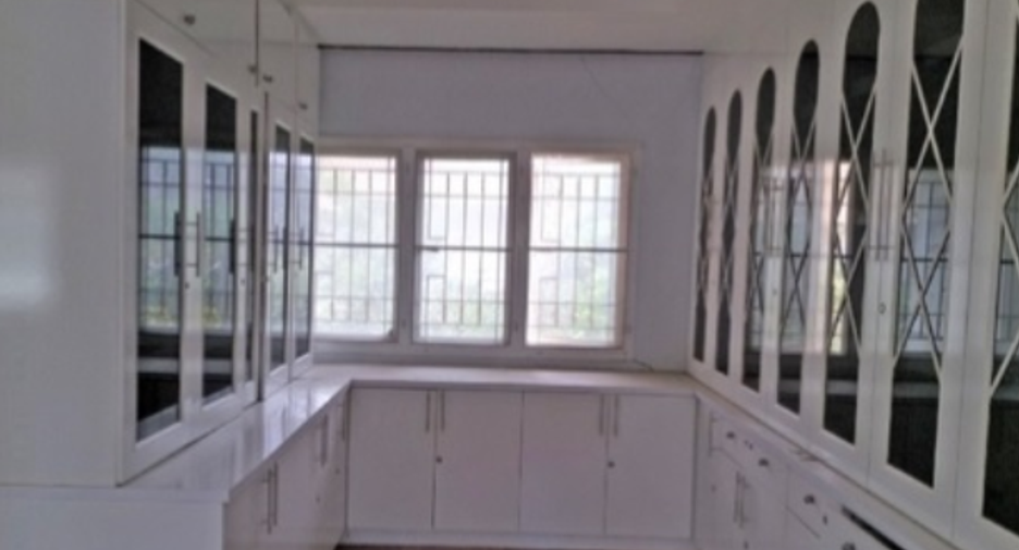 À vendre 2 chambres maison à Min Buri, Bangkok