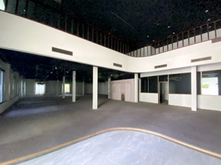 À vendre 1 chambre local commercial à Phanat Nikhom, Chonburi