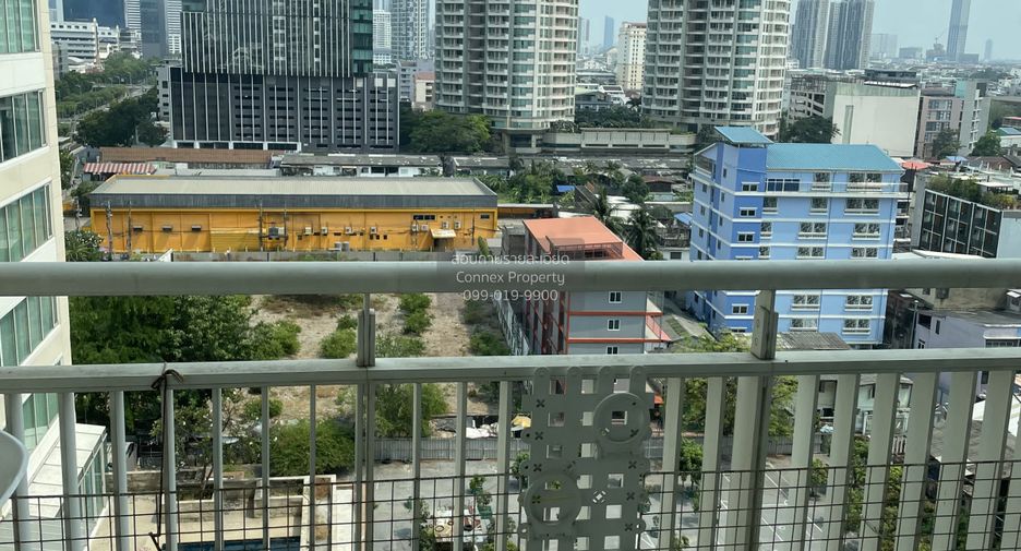For rent 2 bedrooms condo in Sathon, Bangkok