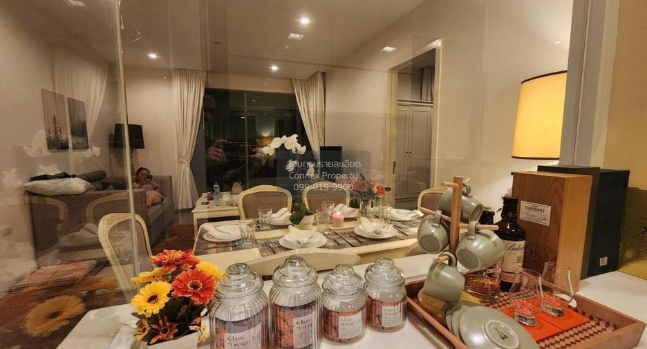 For rent 2 bedrooms condo in Phra Khanong, Bangkok