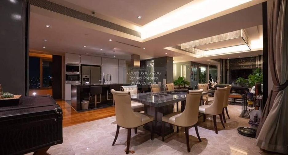 For rent 3 bedrooms condo in Yan Nawa, Bangkok