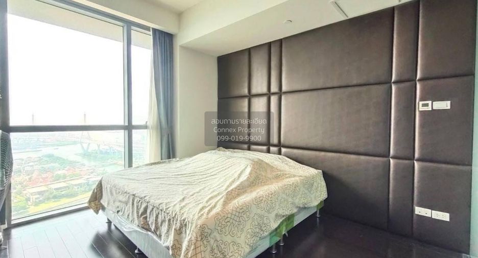 For rent 3 bedrooms condo in Yan Nawa, Bangkok