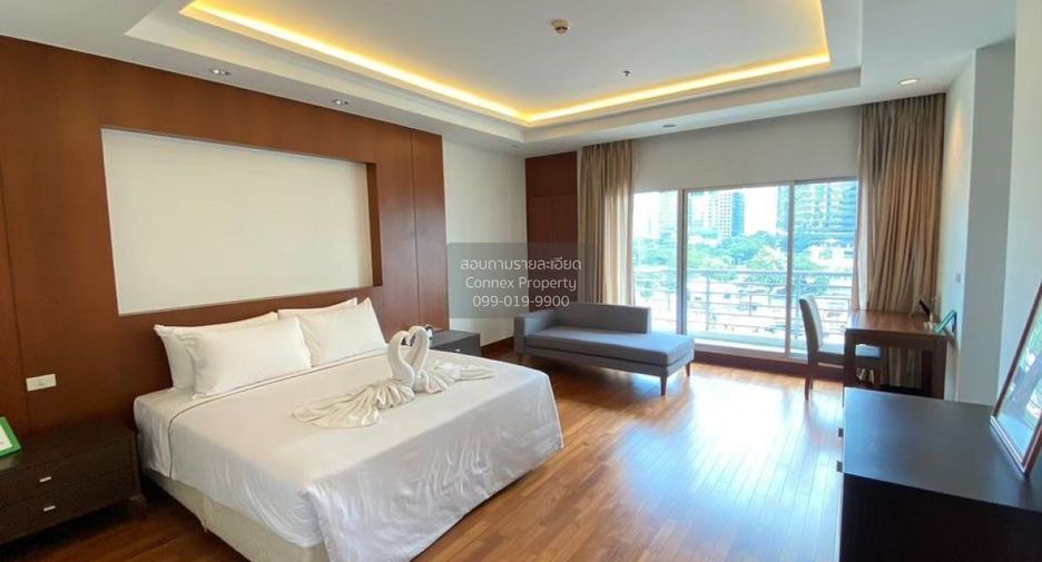 For rent 3 bedrooms condo in Pathum Wan, Bangkok