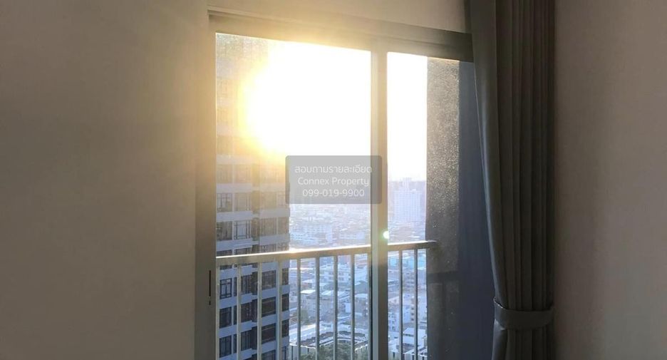 For rent 2 bedrooms condo in Huai Khwang, Bangkok