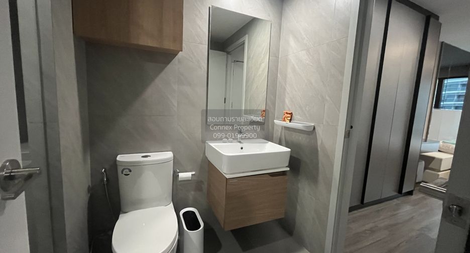 For rent 2 bedrooms condo in Bang Rak, Bangkok