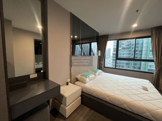 For rent 2 bedrooms condo in Bang Rak, Bangkok