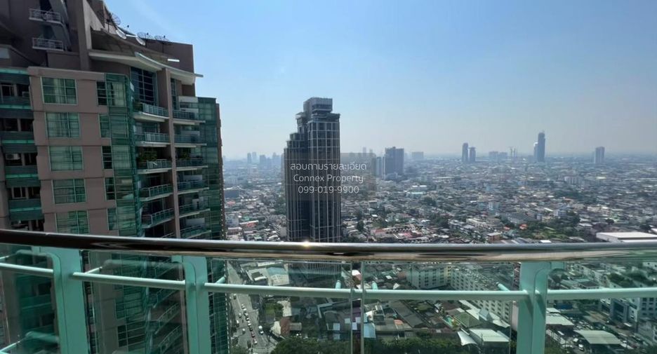 For rent 3 bedrooms condo in Bang Kho Laem, Bangkok