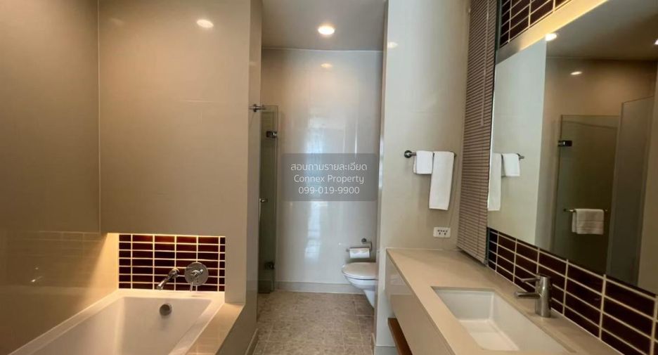 For rent 3 bedrooms condo in Bang Kho Laem, Bangkok