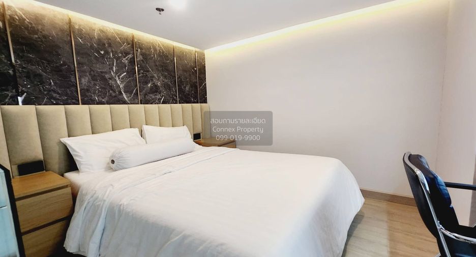 For rent 4 bedrooms condo in Watthana, Bangkok