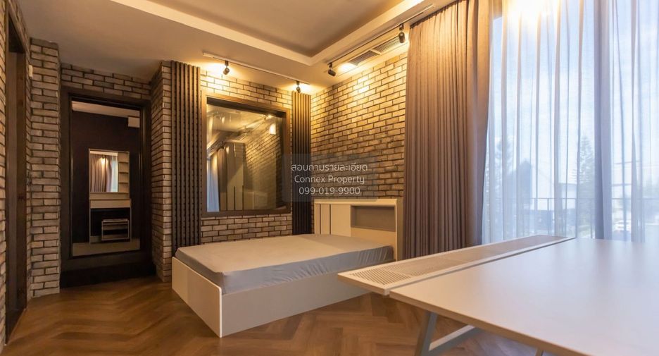 Haus zur Miete mit 4 Zimmer in Lat Phrao, Bangkok