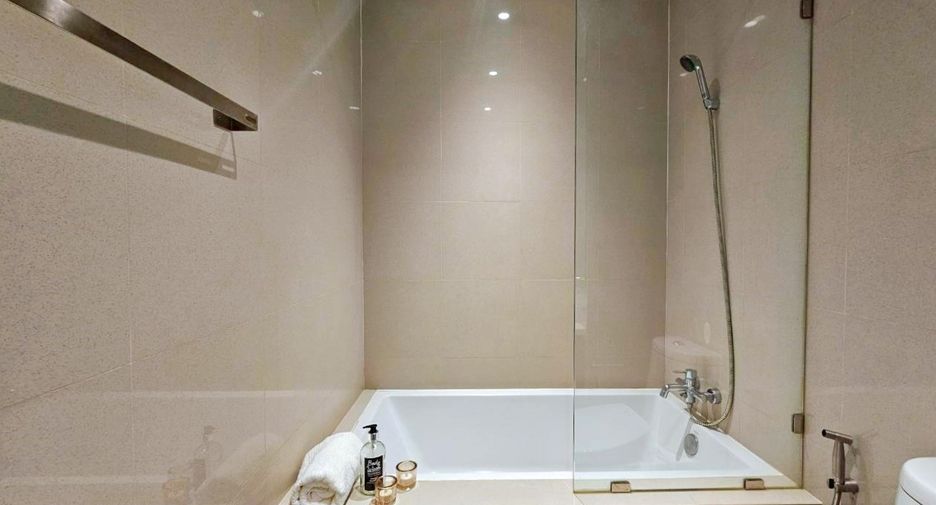For rent 1 bed condo in Khlong Toei, Bangkok