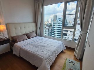 For rent 4 bedrooms condo in Watthana, Bangkok