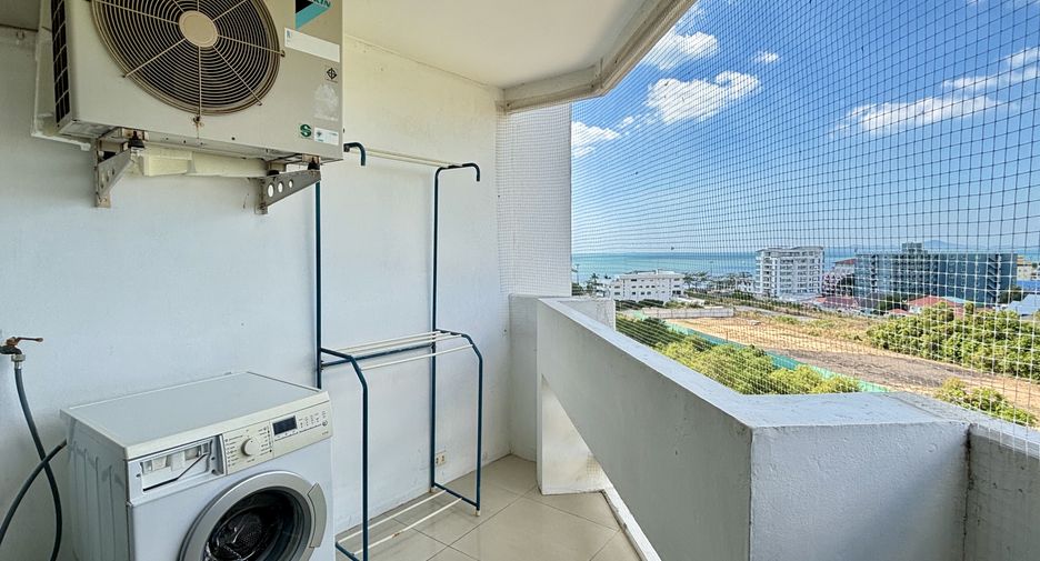 For sale 2 ベッドルーム condo in Bang Lamung, Chonburi