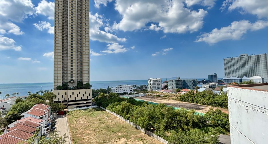 For sale 2 ベッドルーム condo in Bang Lamung, Chonburi