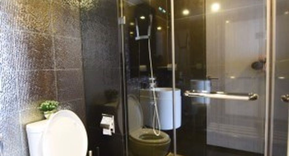 Condo en alquiler de 1 habitaciones en Khlong Toei, Bangkok