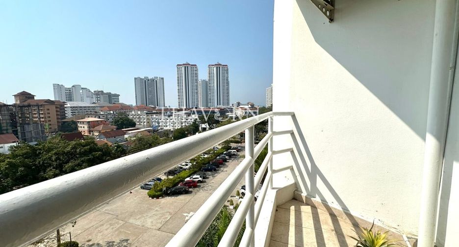 For sale 2 ベッドルーム condo in Bang Lamung, Chonburi