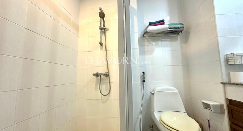 For sale 2 ベッドルーム condo in Bang Lamung, Chonburi