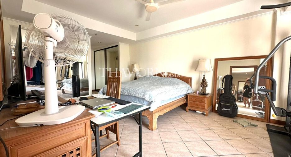 For sale 2 ベッドルーム condo in Bang Lamung, Chonburi