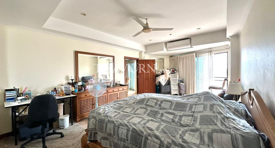 For sale 2 ベッドルーム condo in Bang Lamung, Chonburi