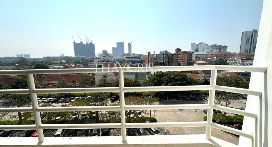 For sale 2 ベッドルーム condo in Bang Lamung, Chonburi