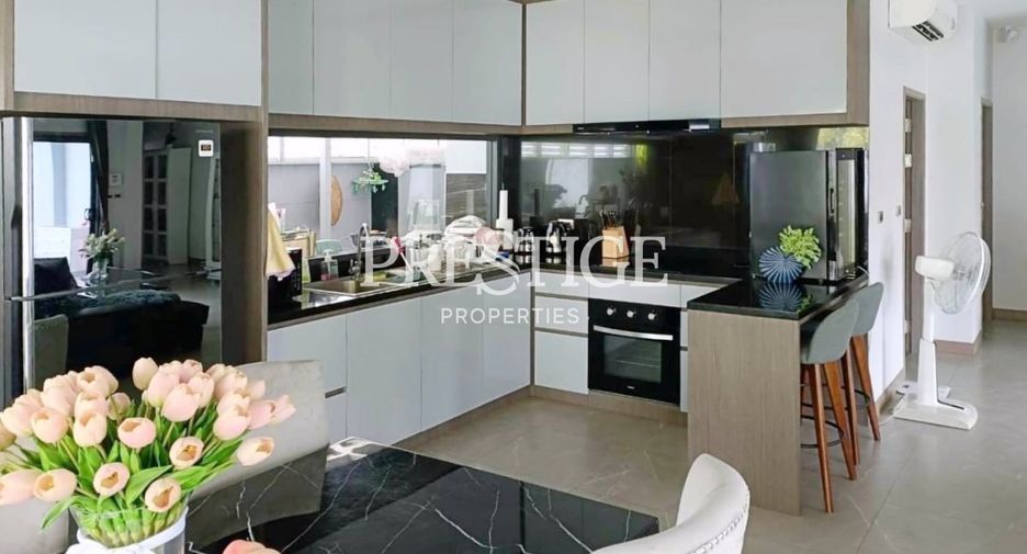 Casa en venta y en alquiler de 3 habitaciones en Bang Lamung, Chonburi