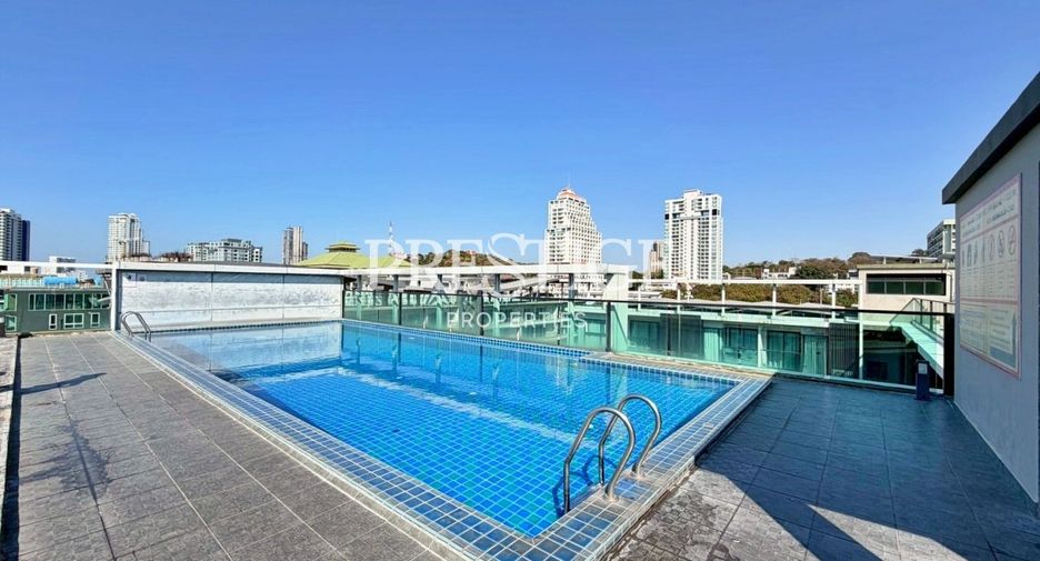 For rent 2 bedrooms condo in Bang Lamung, Chonburi