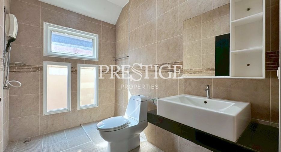 For sale 3 bedrooms house in Bang Lamung, Chonburi