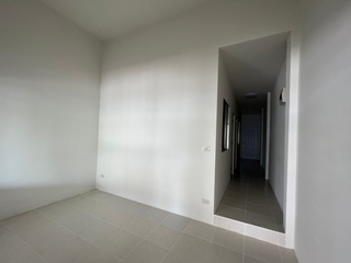 Reihenhaus zum Kauf mit 20 Zimmer in Si Racha, Chonburi