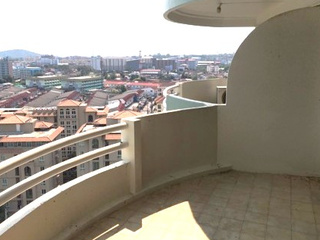 À vendre 20 chambres condo à Si Racha, Chonburi