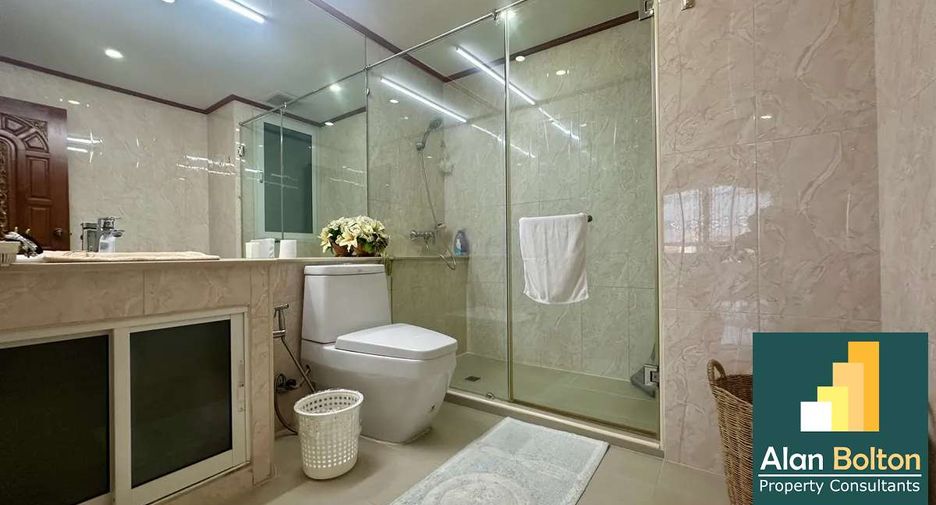 Condo en venta de 2 habitaciones en Bang Lamung, Chonburi