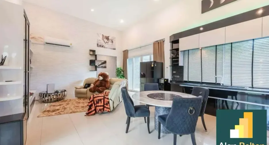 À vendre 4 chambres maison à Ban Bueng, Chonburi