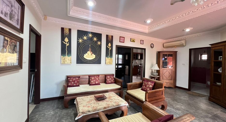 Haus zum Kauf mit 4 Zimmer in Ban Bueng, Chonburi