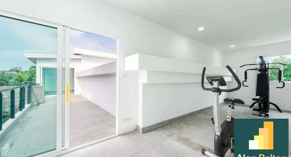 Haus zum Kauf mit 4 Zimmer in Ban Bueng, Chonburi