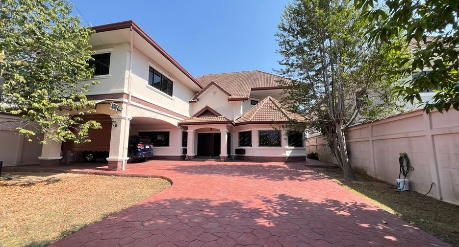 Haus zum Kauf mit 4 Zimmer in Ban Bueng, Chonburi