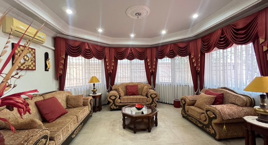 Haus zum Kauf mit 4 Zimmer in Ban Bueng, Chonburi