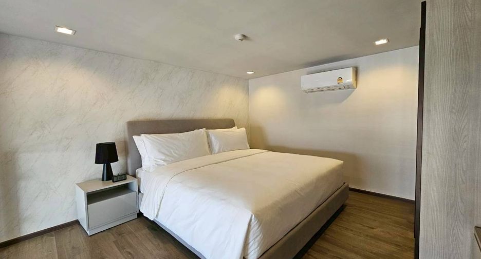 Condo en alquiler de 1 habitaciones en Phra Khanong, Bangkok