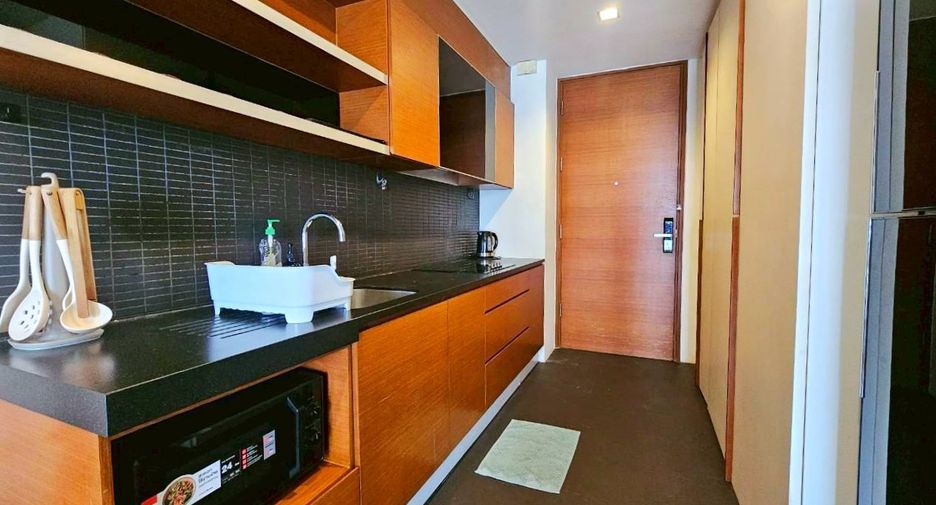 For rent 1 bed condo in Khlong Toei, Bangkok