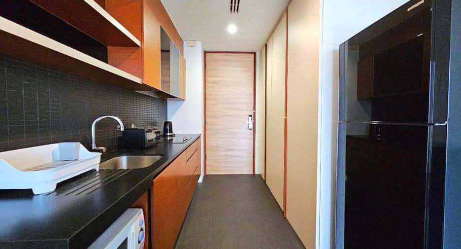 For rent 1 bed condo in Khlong Toei, Bangkok