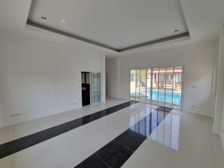 Haus zum Kauf mit 3 Zimmer in Bang Lamung, Chonburi