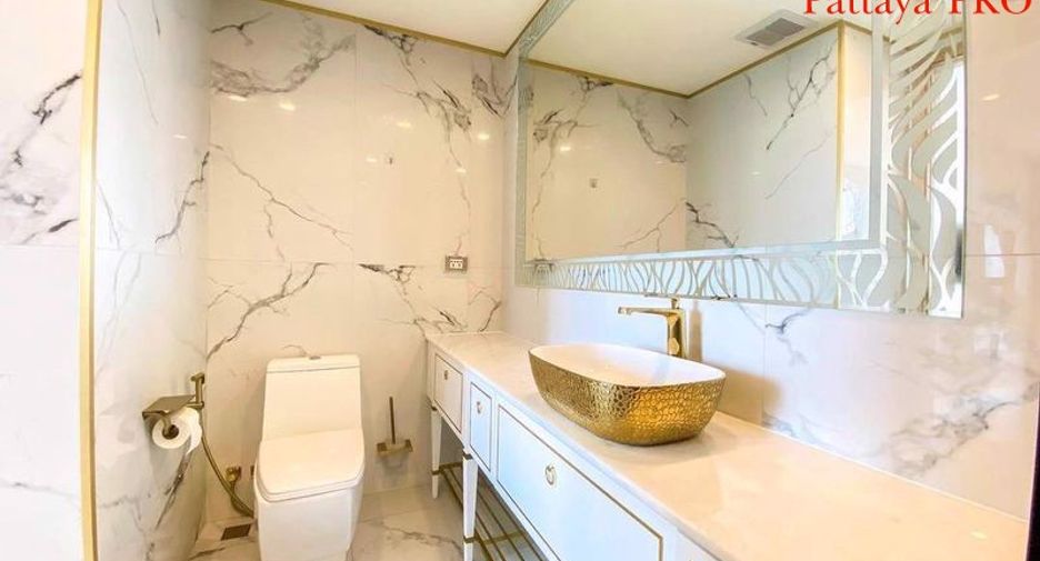 For sale 3 ベッドルーム condo in Bang Lamung, Chonburi