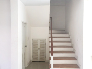 Reihenhaus zum Kauf mit 2 Zimmer in Si Racha, Chonburi