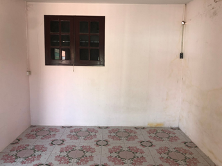 À vendre 3 chambres maison à Pluak Daeng, Rayong