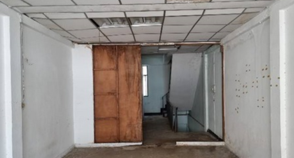 For sale 1 bed retail Space in Yan Nawa, Bangkok