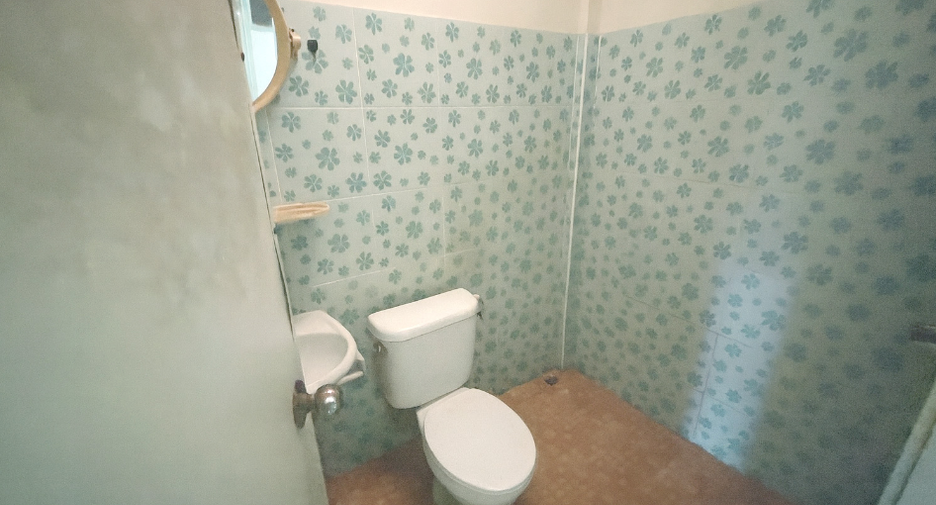 Reihenhaus zum Kauf mit 3 Zimmer in Si Racha, Chonburi