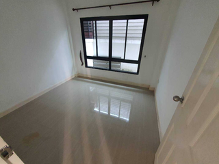 Casa en venta de 2 habitaciones en Phan Thong, Chonburi