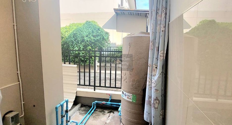 For sale 3 bedrooms townhouse in Khlong Sam Wa, Bangkok