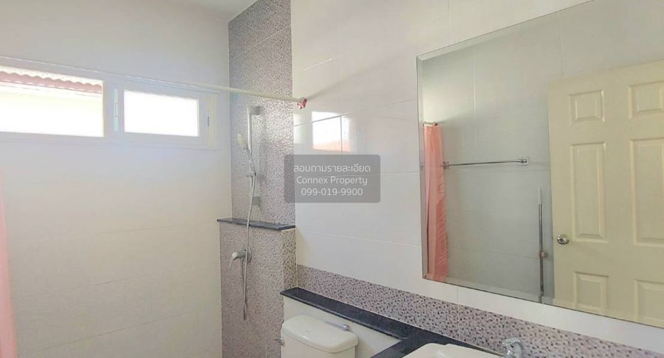 For sale 3 bedrooms townhouse in Khlong Sam Wa, Bangkok